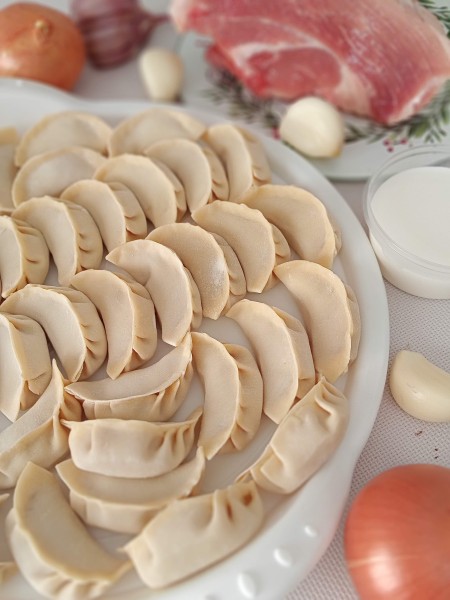 Пельмени Домашние из свинины ручной лепки