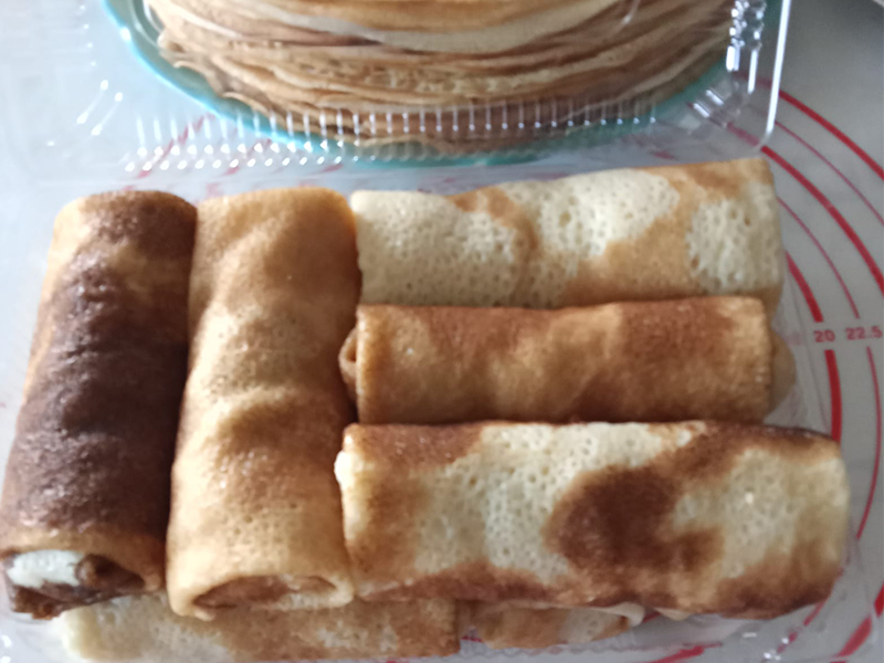 Домашние блины с ветчиной и сыром